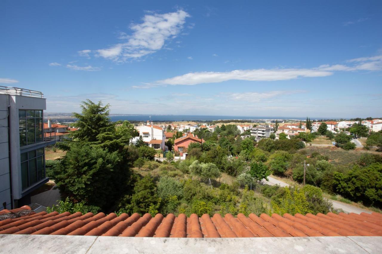 Τraditional Fully Detached Villa On A Luxurious Hillock Of Thessaloniki With Its Own Garden Also For Family & Wedding Gatherings For 10 To 25 People Only 15 Minutes From Airport Экстерьер фото