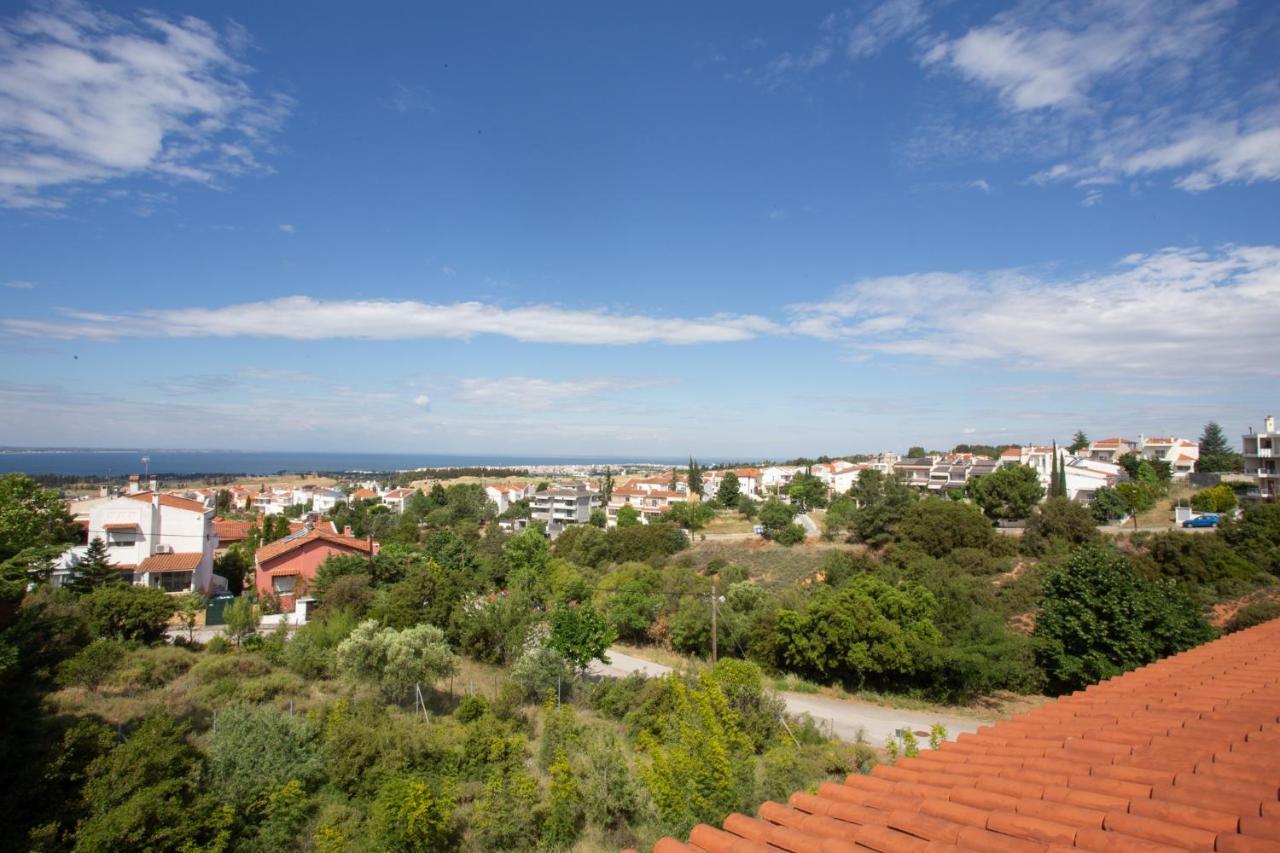 Τraditional Fully Detached Villa On A Luxurious Hillock Of Thessaloniki With Its Own Garden Also For Family & Wedding Gatherings For 10 To 25 People Only 15 Minutes From Airport Экстерьер фото